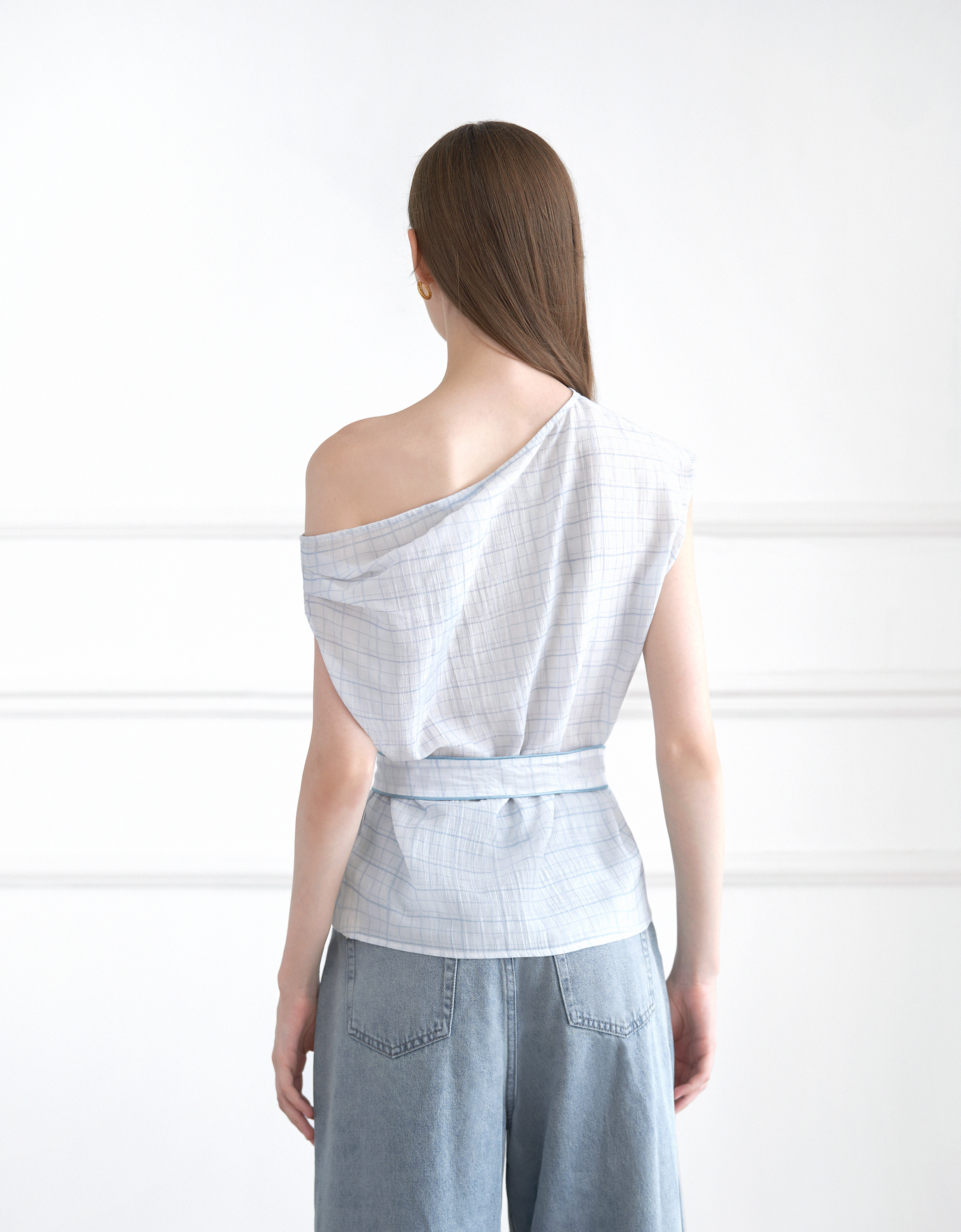 Asymmetric Gathered Off-shoulder Top