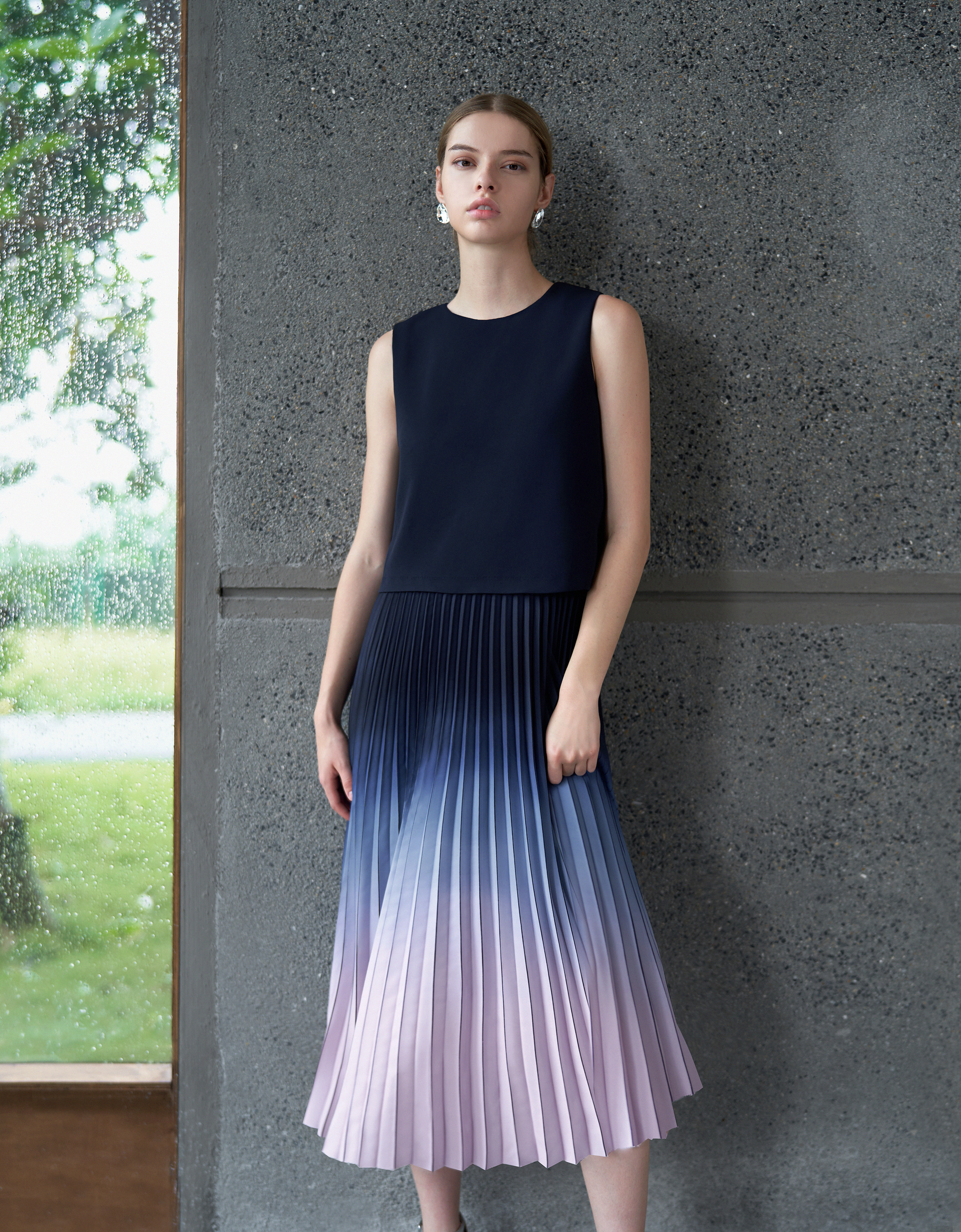 Gradient Print Pleated Midi Dress