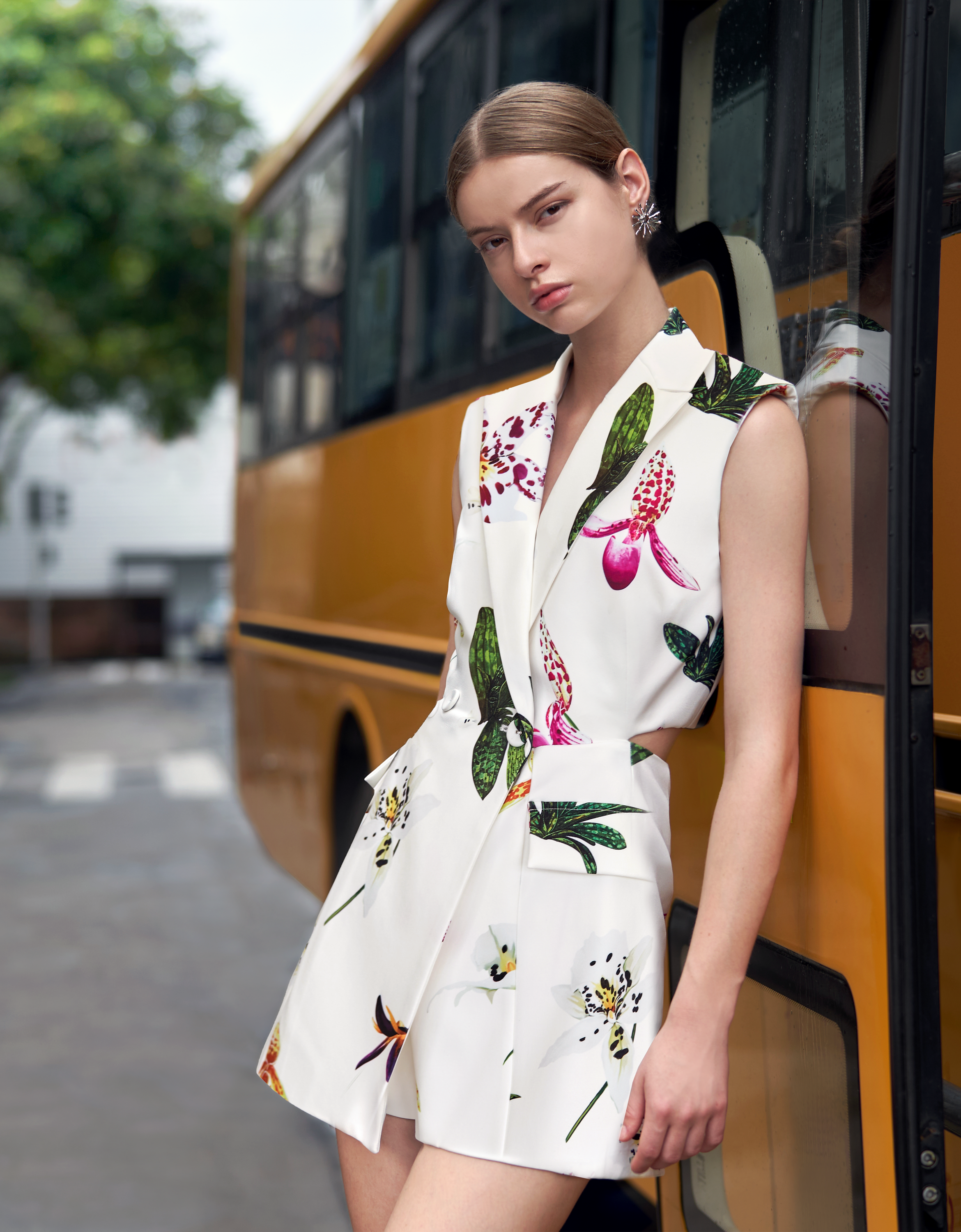 Floral Print Wide Shoulder Vest Romper