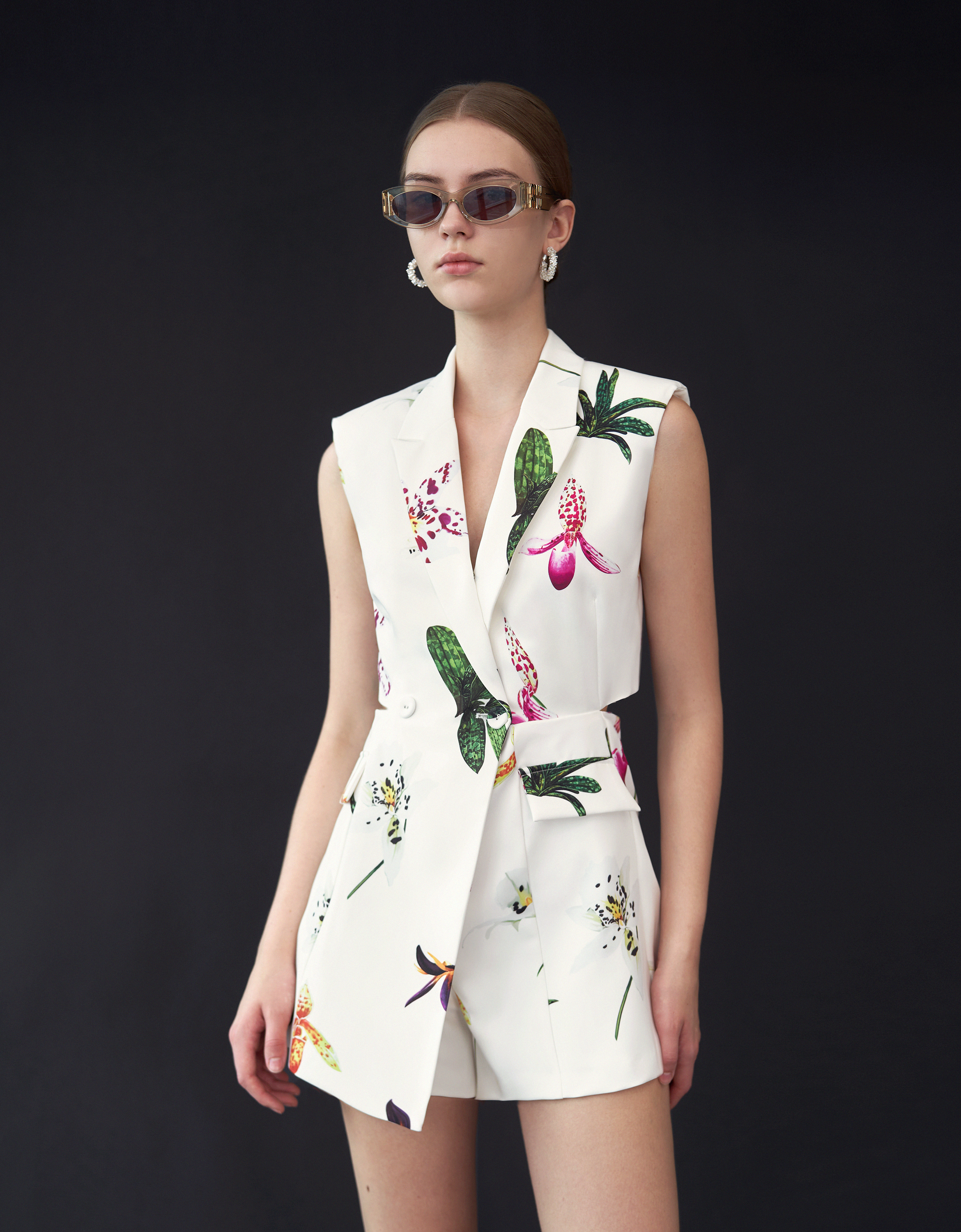 Floral Print Wide Shoulder Vest Romper