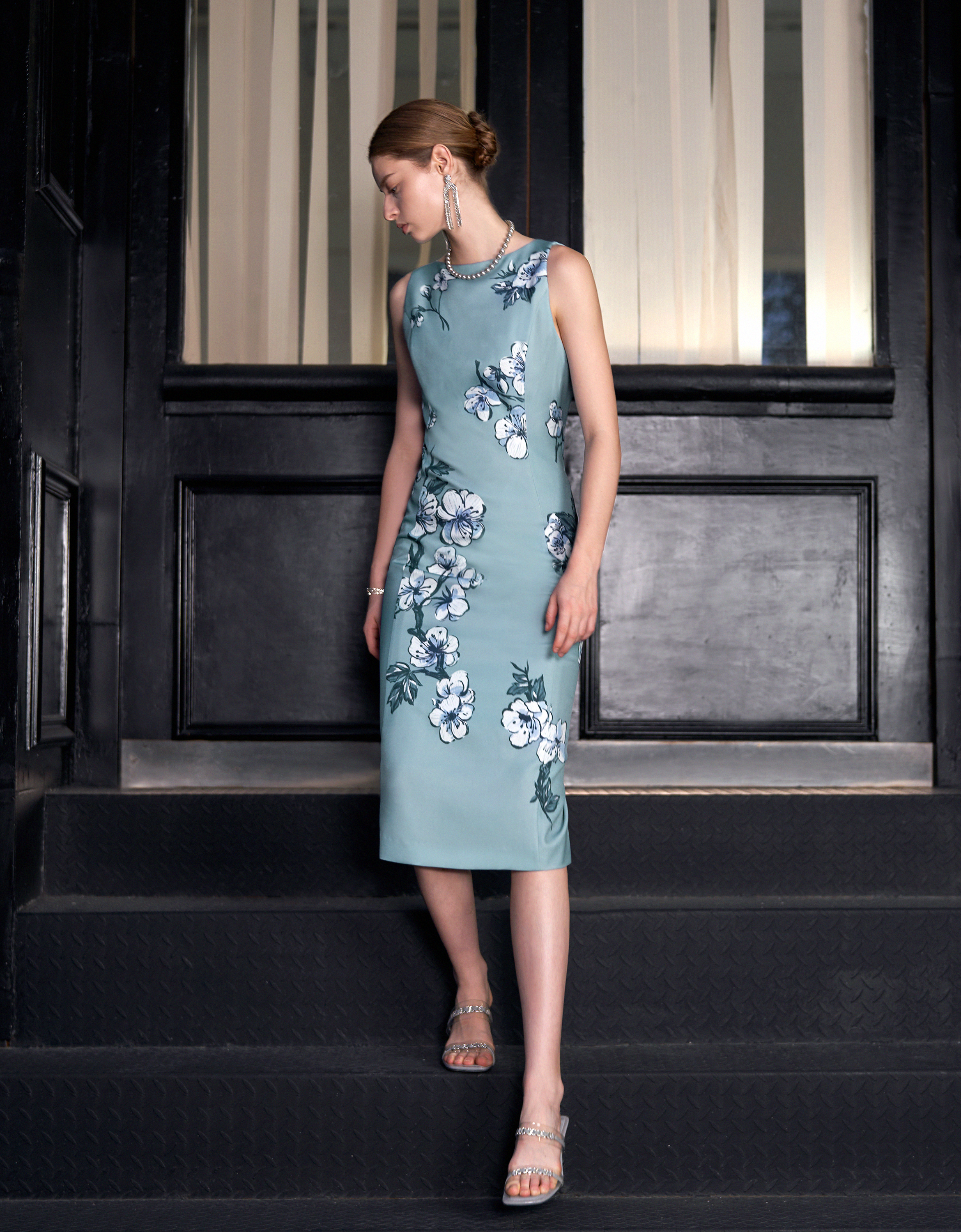 Floral Print Sleeveless Midi Dress