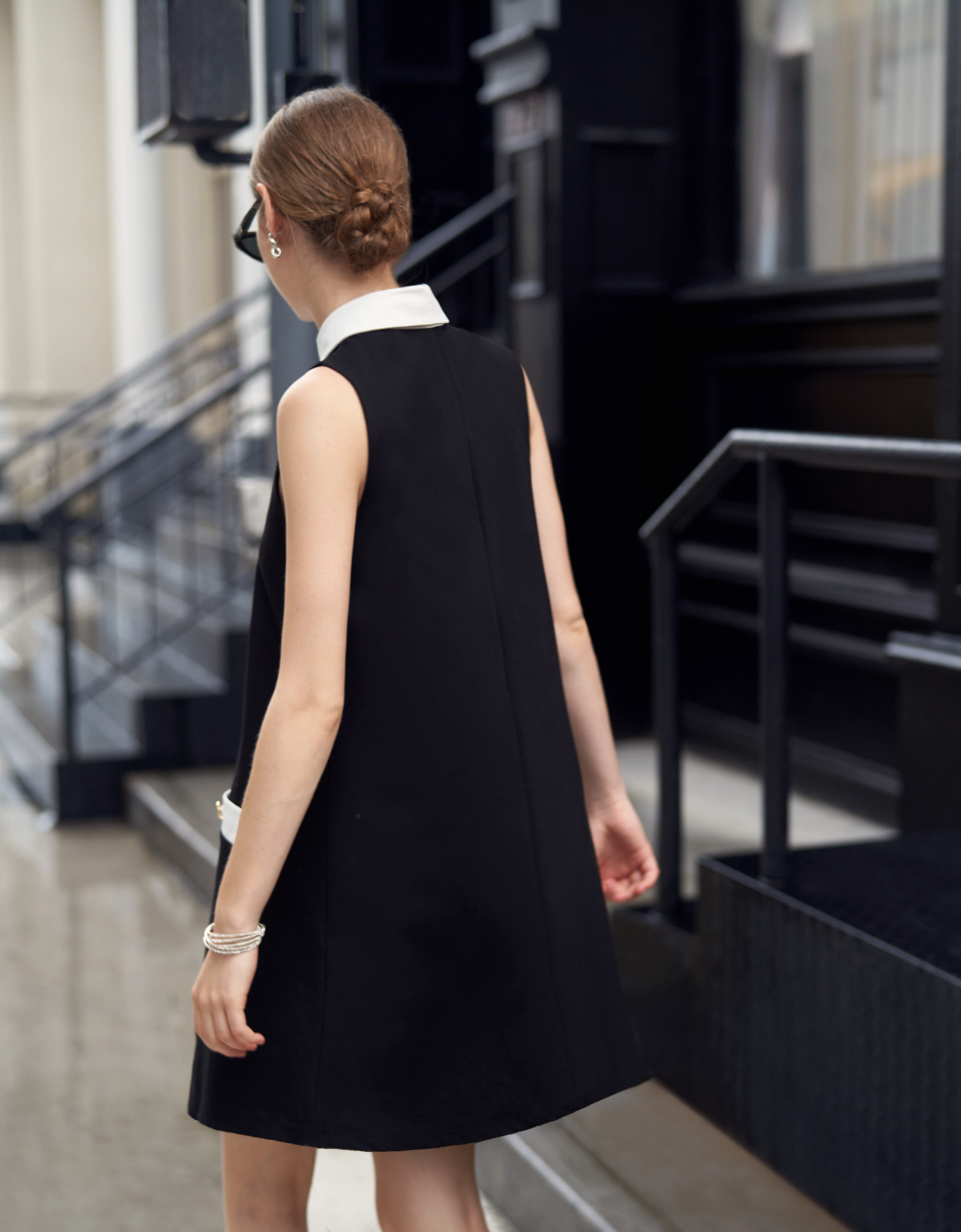 Contrast Detail A-line Sleeveless Dress