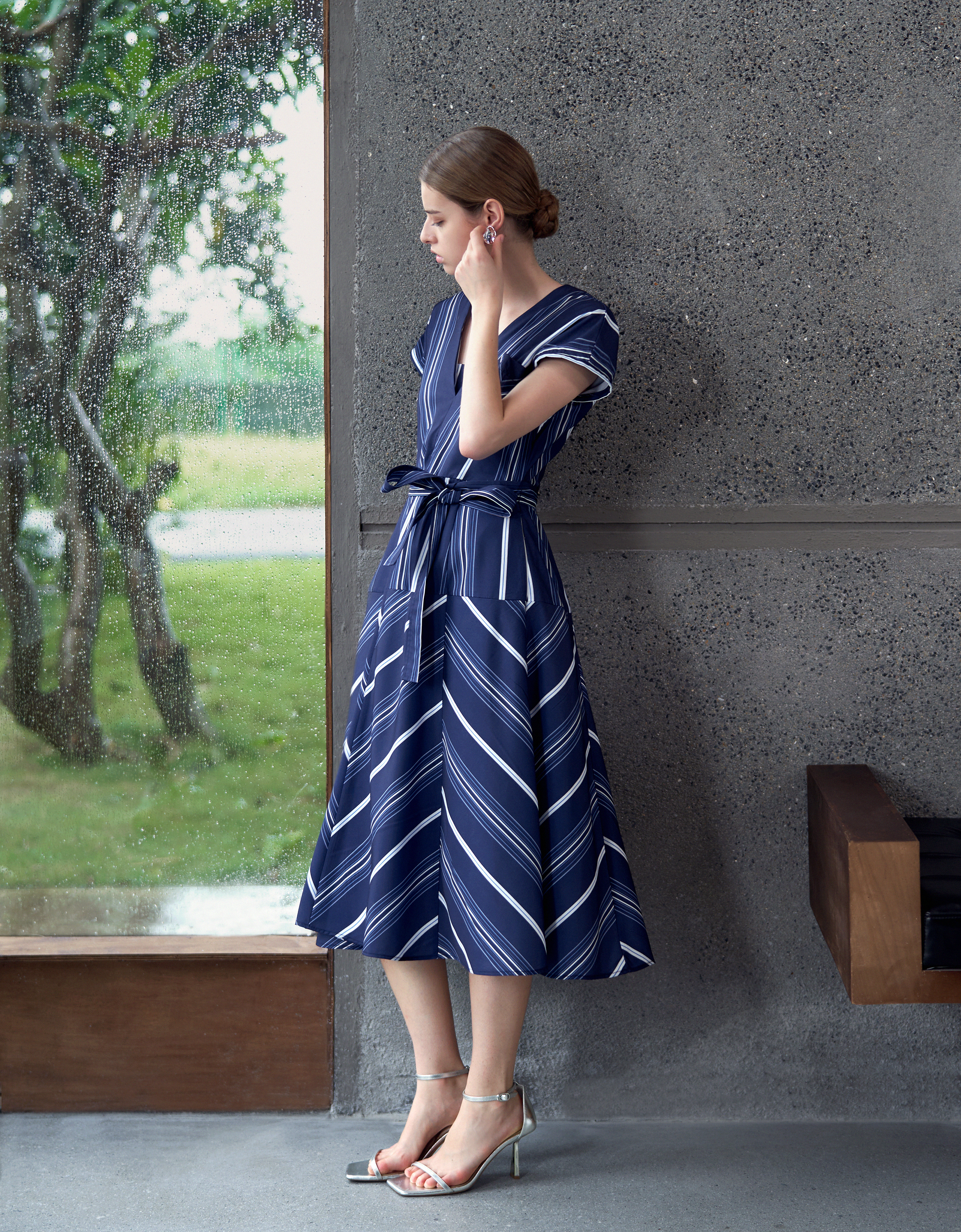 Wide Skirt V-neck Stripe Dress