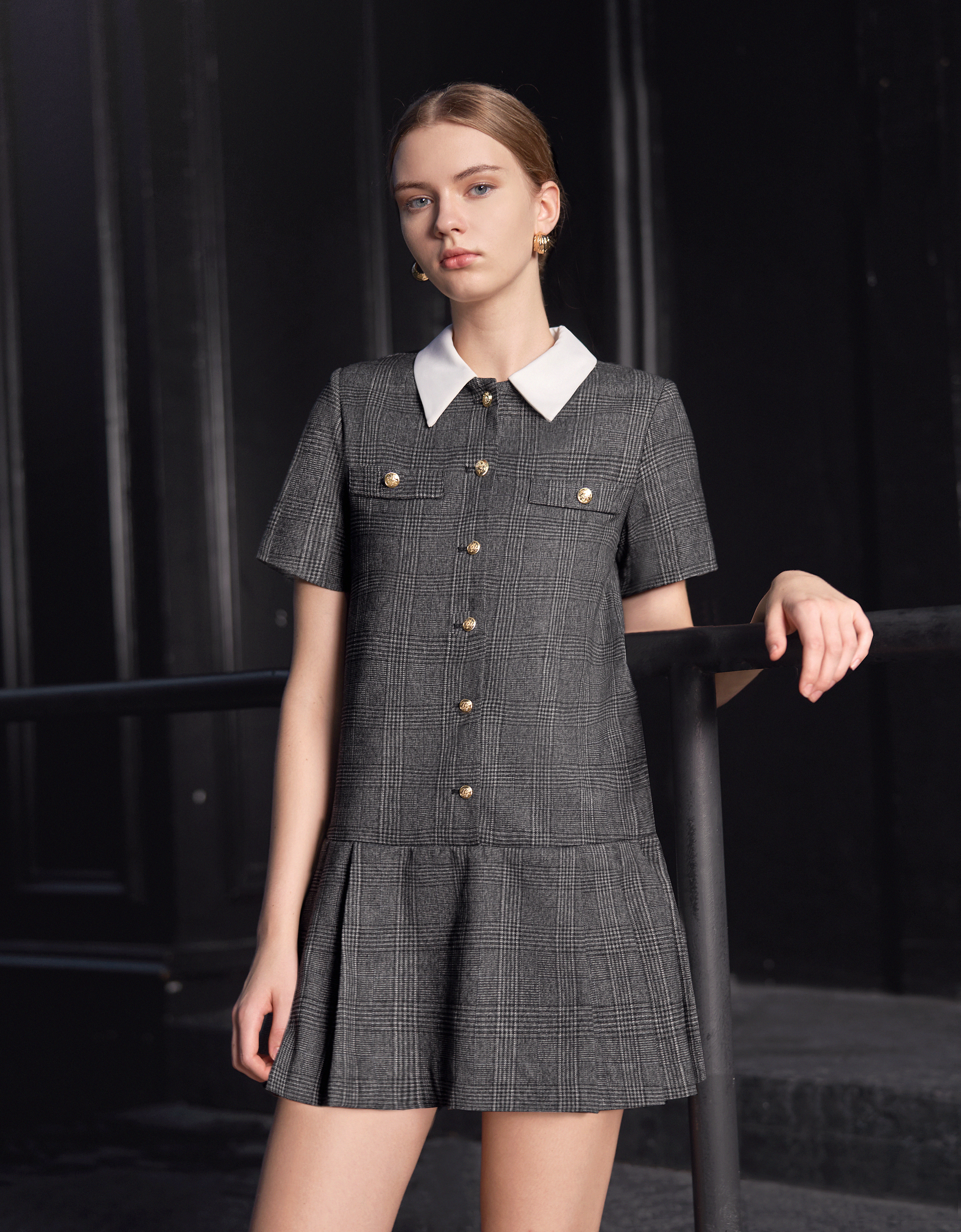 Contrast Collar Pleated Hem Plaid Dress
