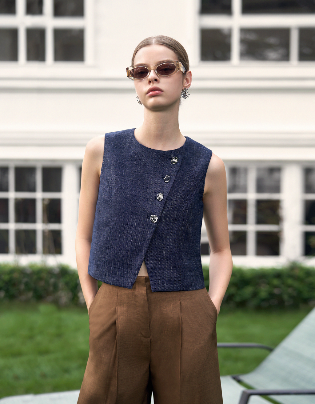 Asymmetric Button Sleeveless Vest