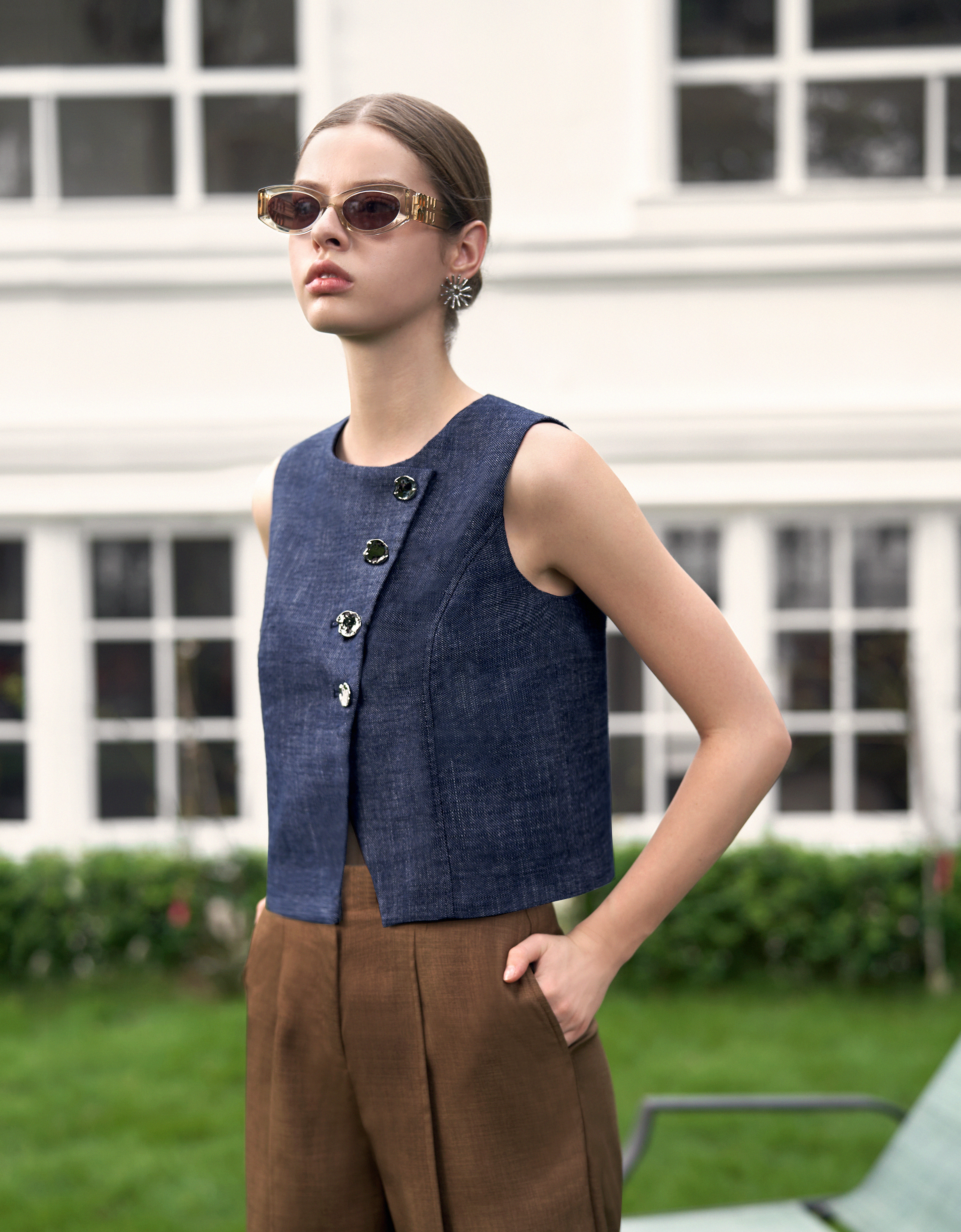 Asymmetric Button Sleeveless Vest