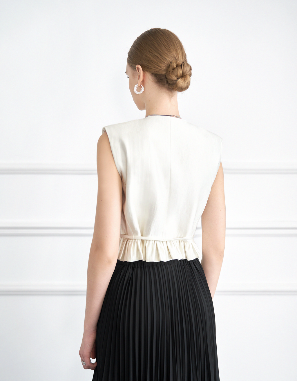 V-neck Ruffled Crop Top
