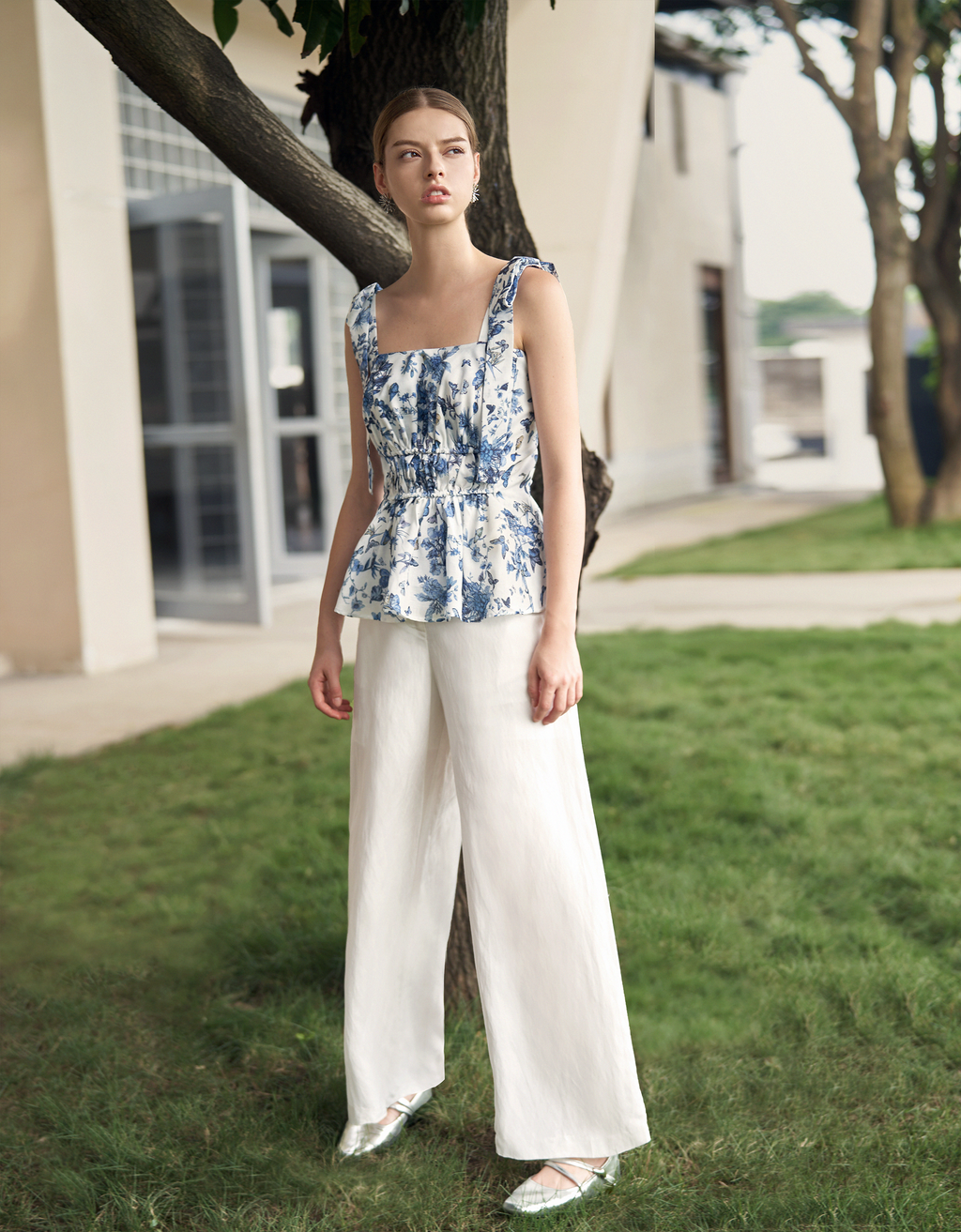 Shoulder Bow Ruched Waist Printed Top