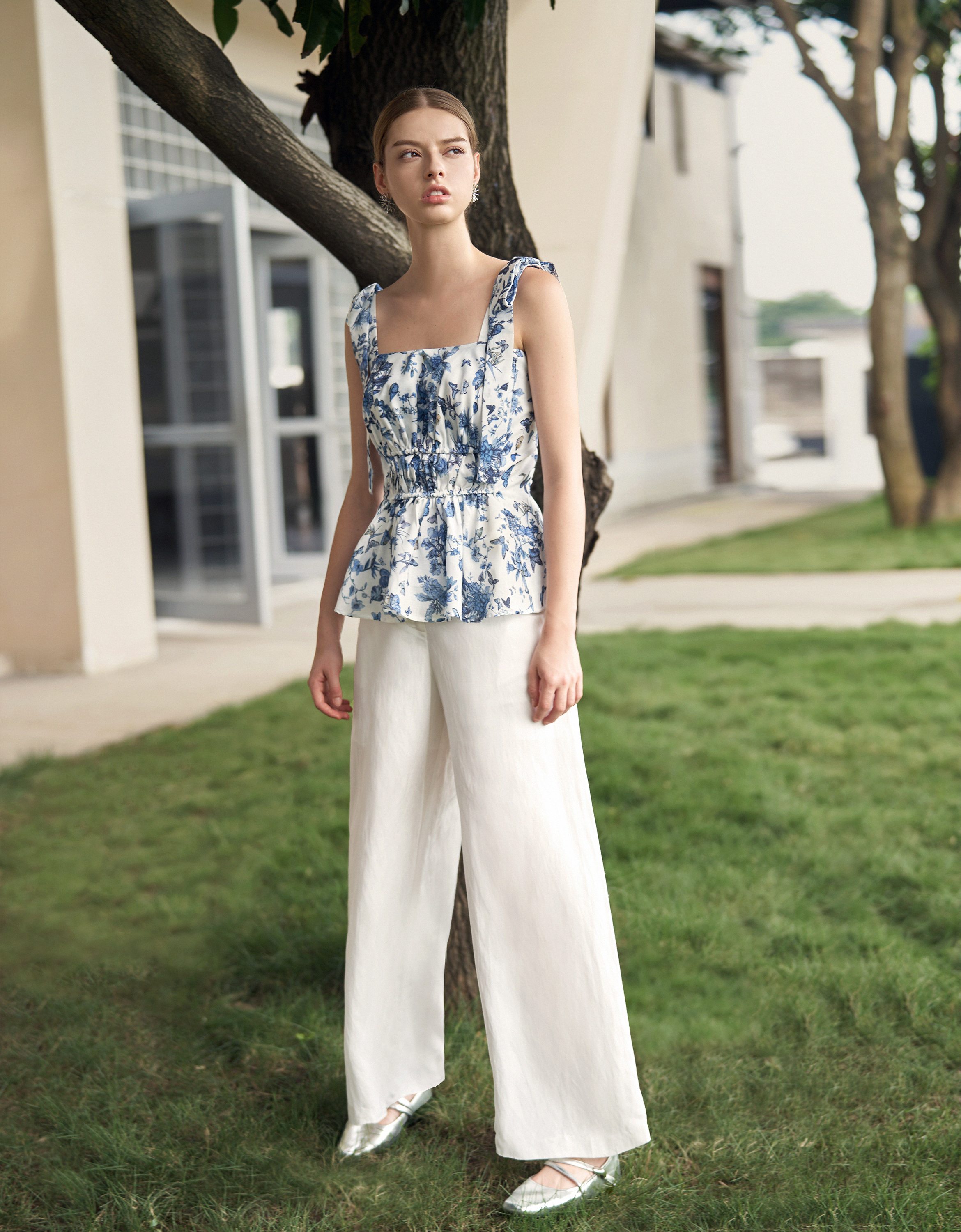 Shoulder Bow Ruched Waist Printed Top