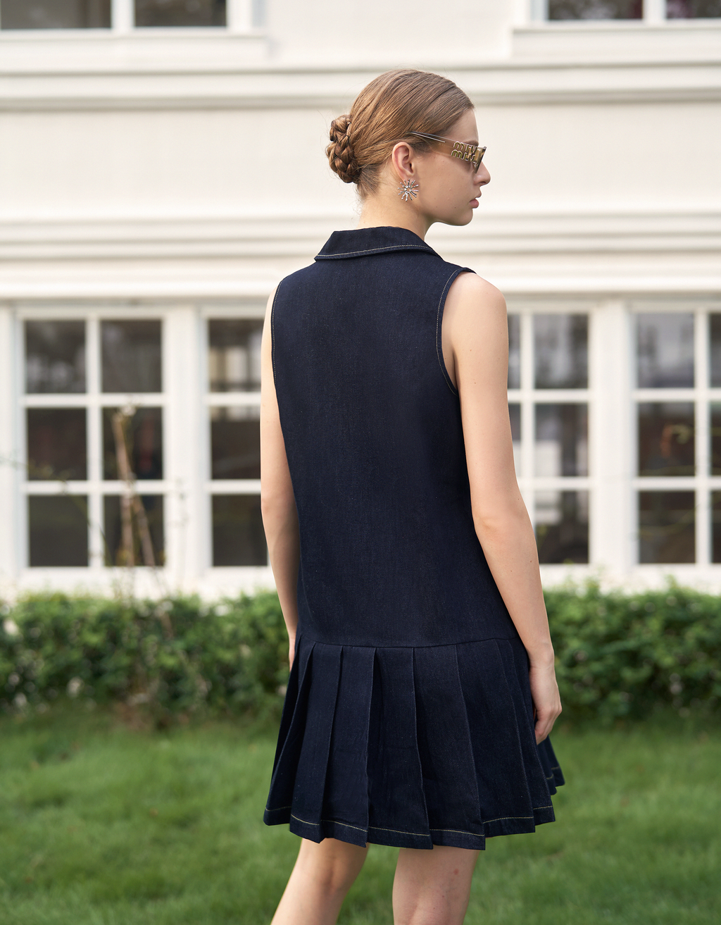 Pleated Hem Sleeveless Denim Shirt Dress