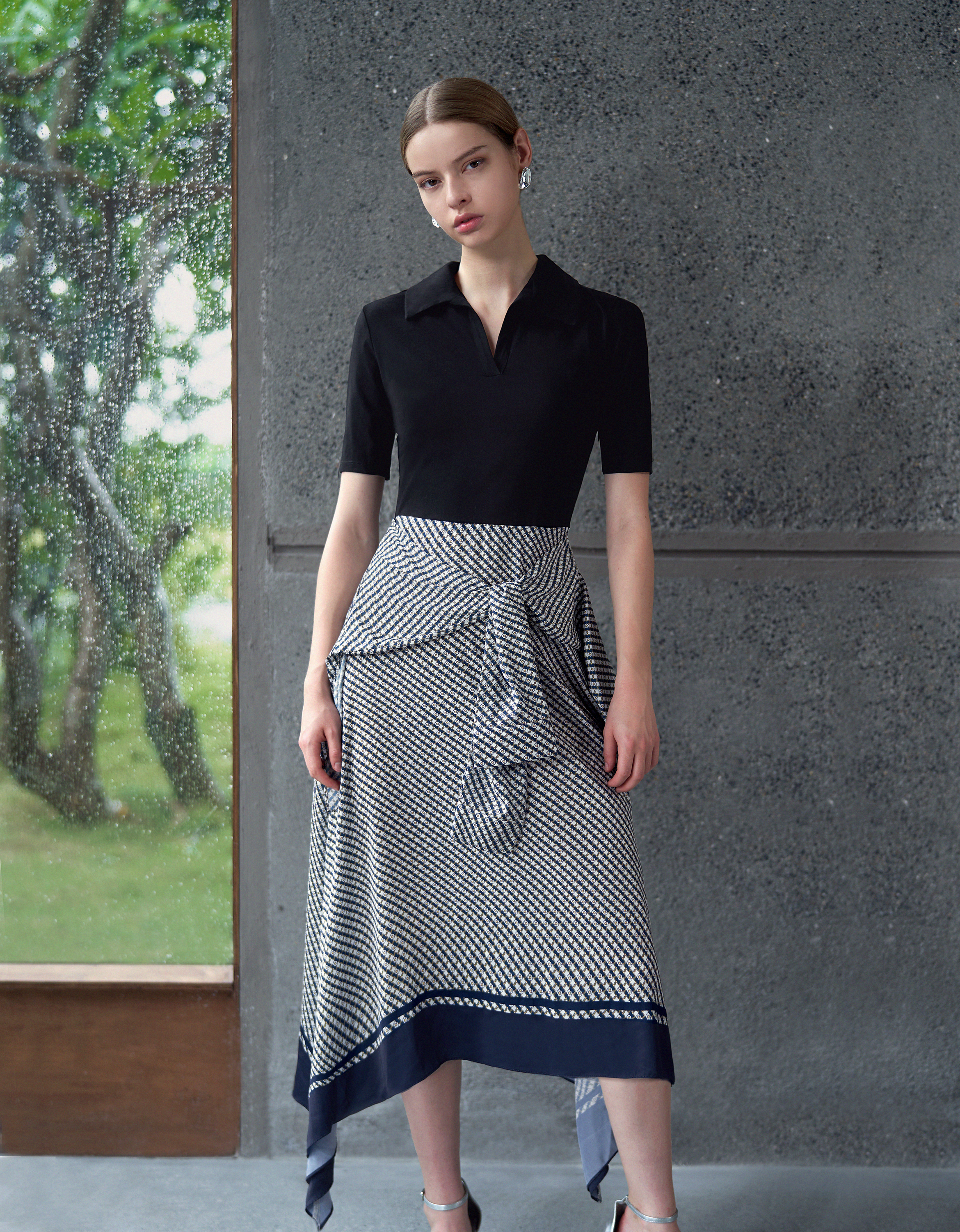 Contrast Printed Skirt Short Sleeve Midi Dress