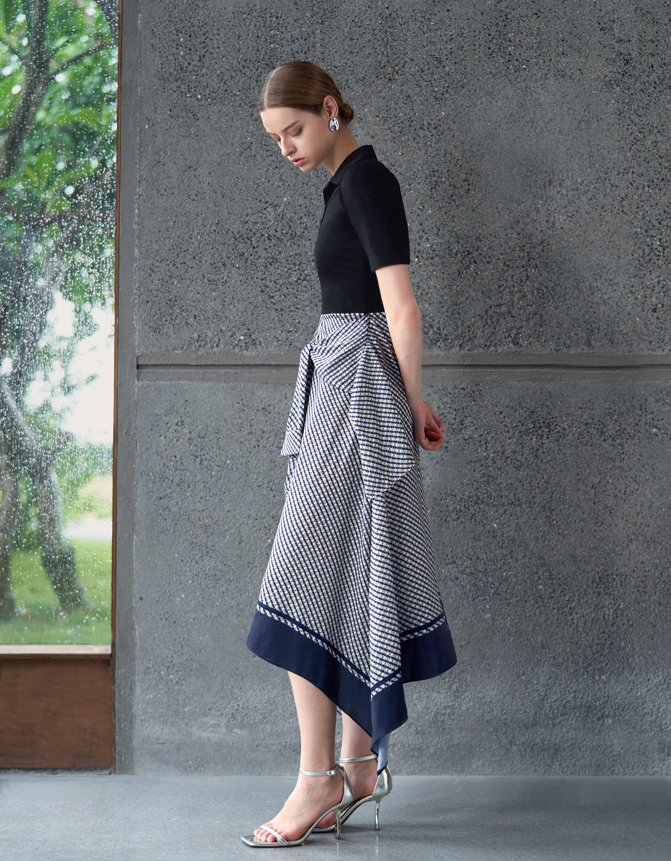 Contrast Printed Skirt Short Sleeve Midi Dress